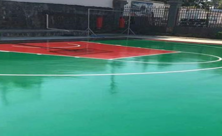 静安篮球场翻新地面